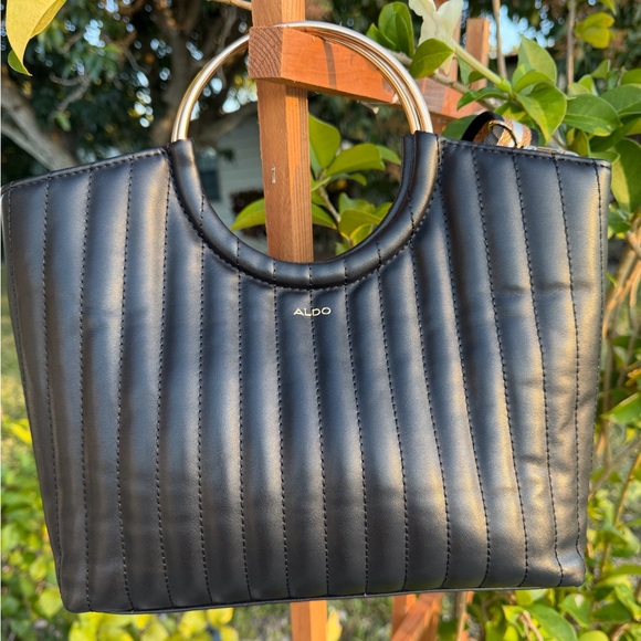 ALDO Black Quilted Set of 2 Shoulder Bag with Gold Details - Picture 4 of 16